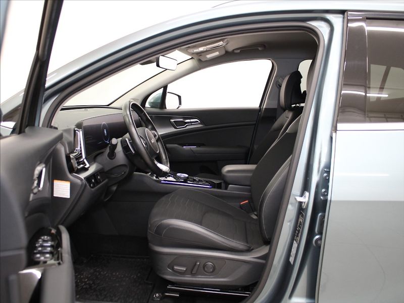 Kia Sportage 1,6 T-GDi 132kW 4x4 Výprodej! - fotka 6 z 27
