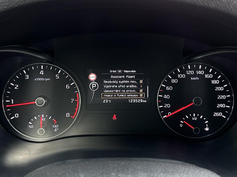 Kia Optima GT 2.0TGDi H-Matic Sportswagon - fotka 30 z 57