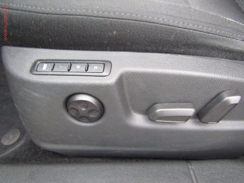 Škoda Superb (2008) 2.0 TDi, ČR, Xenon, AC - fotka 11 z 21