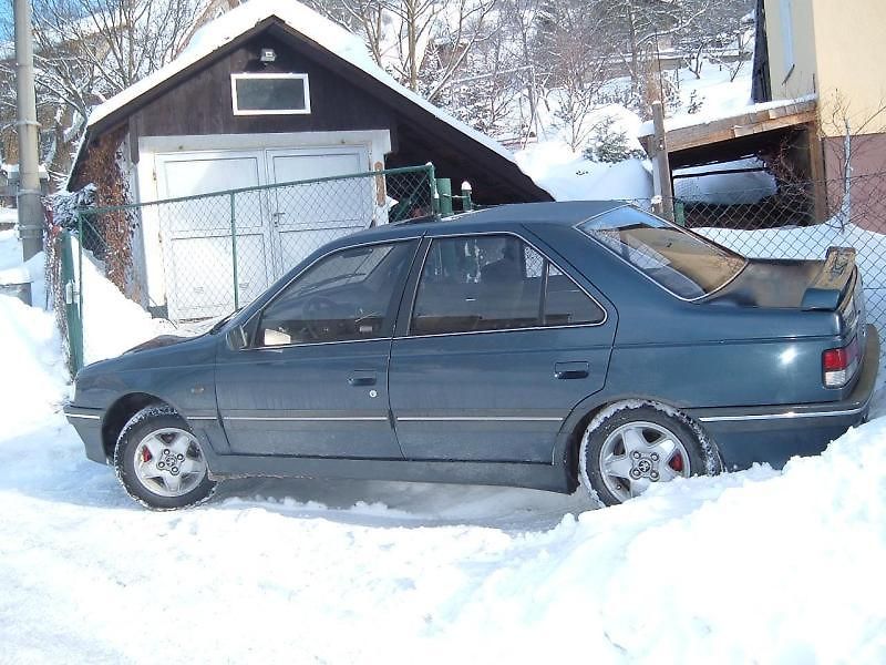 ZKUŠENOSTI UŽIVATELE: Peugeot 405 Mi16