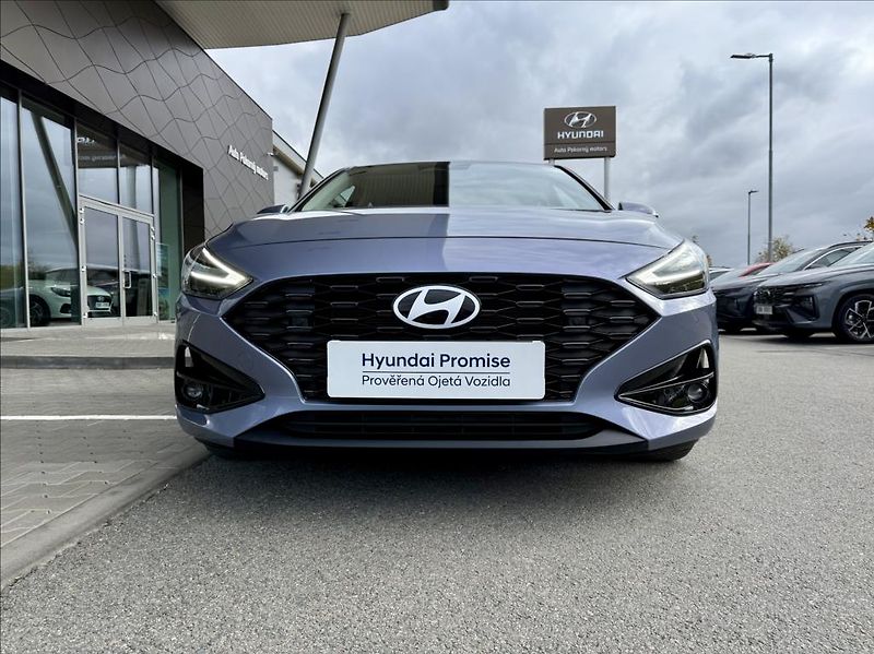 Hyundai i30 1,5 DPi  HB FL Family Cllimate - fotka 5 z 25