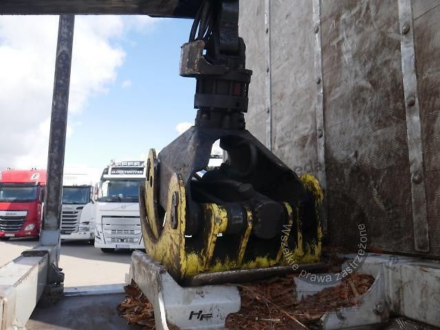 Renault (2024) VP K520 6x4 Medium / Tajfun - fotka 3 z 5