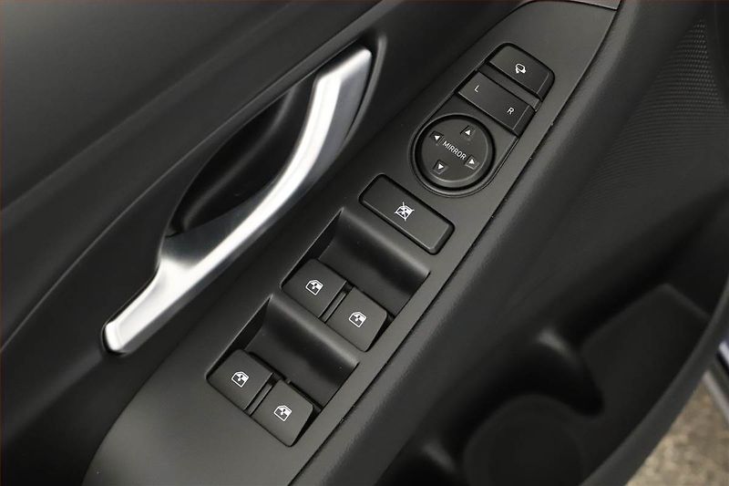 Hyundai i30 (2026) 1.5 T-GDI MHEV 48V, N-LINE - fotka 10 z 14