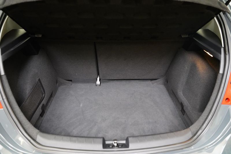 Seat Leon - fotka 23 z 25