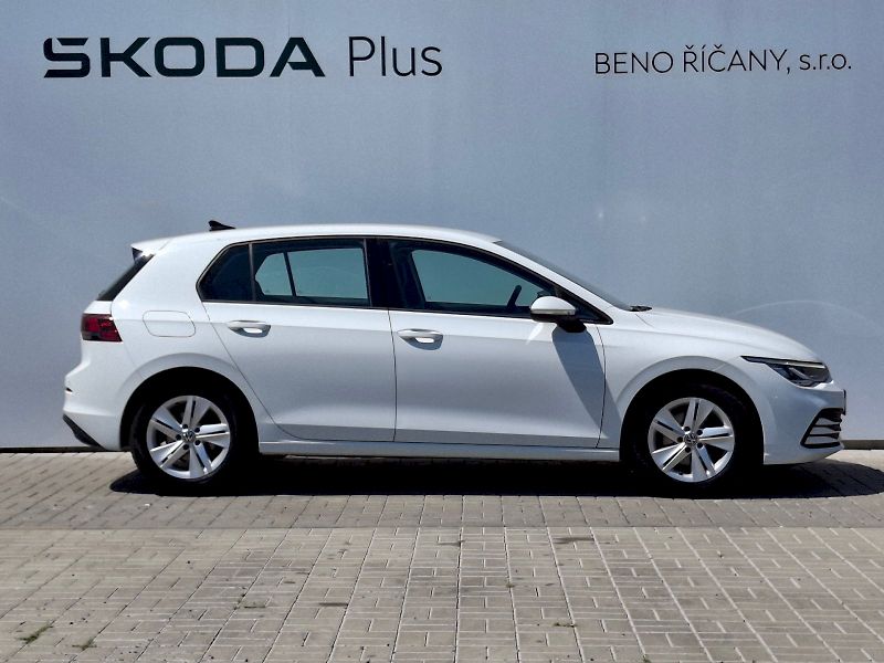 Volkswagen Golf (2020) Life 1,5TSi 96kW - fotka 11 z 33