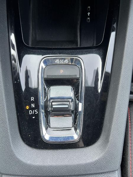 Škoda Octavia RS 2.0TDi 147kw 4x4 DSG LED - fotka 29 z 53