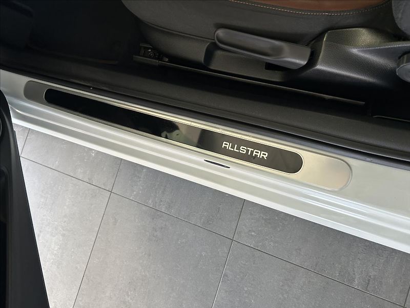 Volkswagen Beetle 1,2   TSI,ALLSTAR,ŘEMEN,SERVIS - fotka 22 z 25
