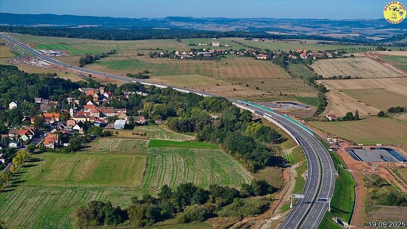 Aktuální snímky obchvatu Hořoviček před otevřením dálnice. Foto: Jan Banán Svoboda
