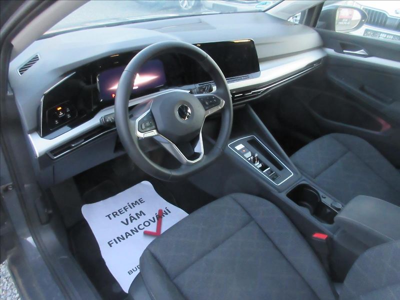 Volkswagen Golf 2,0 TDI DSG Edice Life - fotka 6 z 17