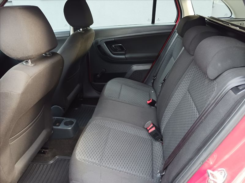 Škoda Fabia 1,2 KOMBI TAŽNÉ, LETNÍ + ZIMNÍ - fotka 10 z 16
