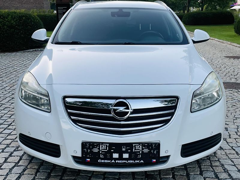 Opel Insignia 2.0CDTi MANUÁL TAŽNÉ SENZORY - fotka 7 z 36