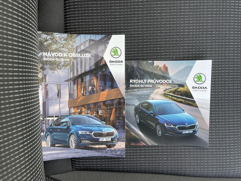 Škoda Octavia 1,5 TSI Ambition Plus KESSY - fotka 18 z 23