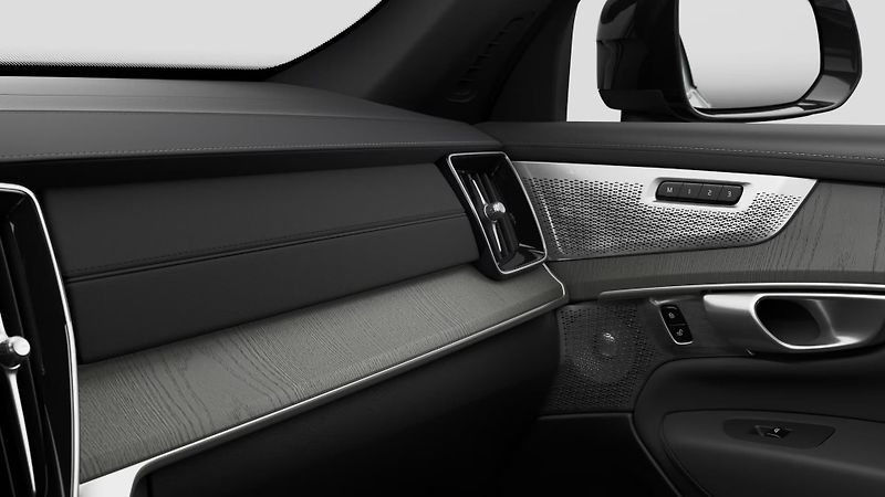 Volvo XC90 (2026) B5 AWD AUT DARK ULTRA 7-míst - fotka 11 z 11