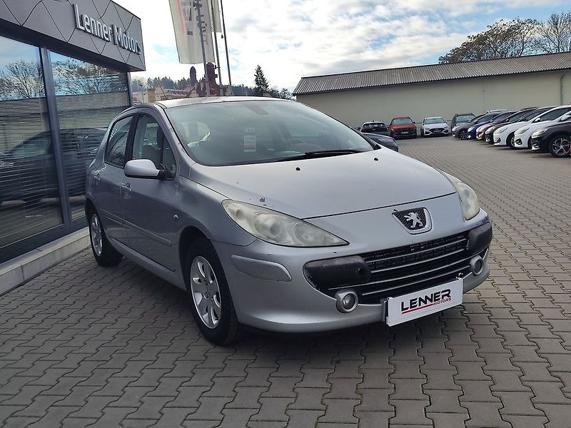 Peugeot 307 1.6i 16V/80kW - fotka 3 z 25