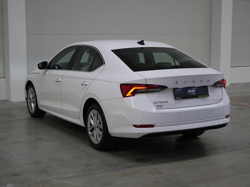 Škoda Octavia - fotka 7 z 25