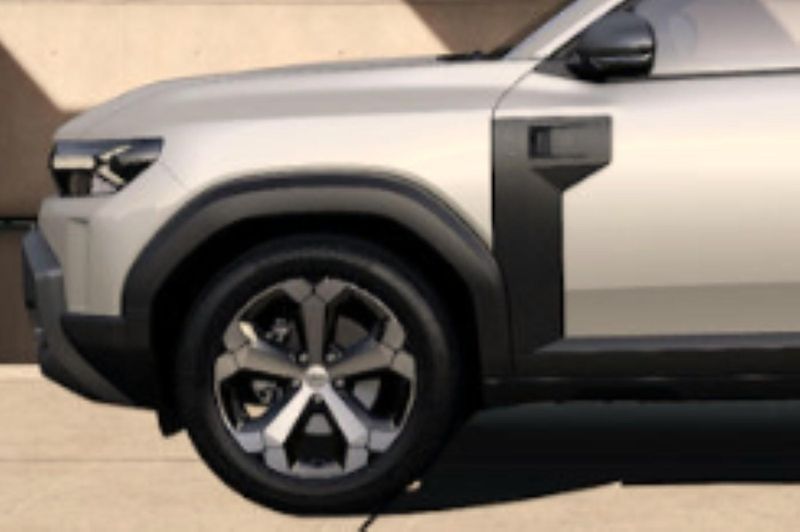 Dacia Duster (2026) Journey hybrid 155 - fotka 8 z 12