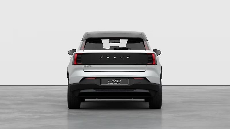 Volvo EX30 (2026) ULTRA, P8 AWD electric, 315 kW - fotka 4 z 13