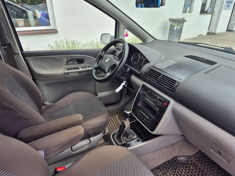 Seat Alhambra (2003) 1.9 TDI Rozvody 7Míst - fotka 9 z 24