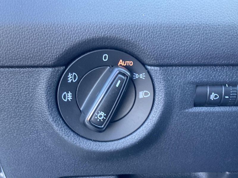 Škoda Octavia (2015) III. 1.6 TDI, Navigace - fotka 26 z 34