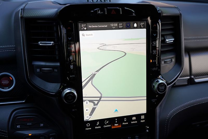 RAM 1500 TRX, Equipment Level 2, Harman - fotka 42 z 62