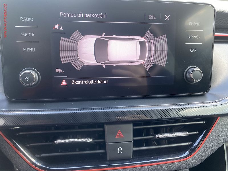 Škoda Scala (2021) 1.0 TSi, ČR, Monte Carlo - fotka 17 z 17