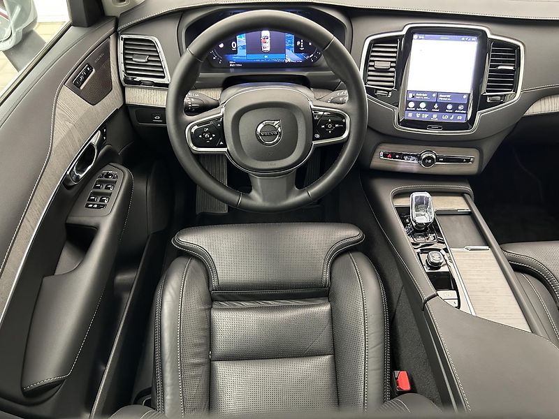 Volvo XC90 2.0  B5 4x4 Plus - fotka 15 z 30