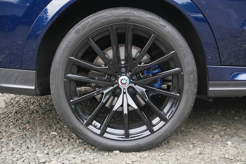 BMW X6 40i xDrive, ČR, Masáž, Webasto - fotka 11 z 44