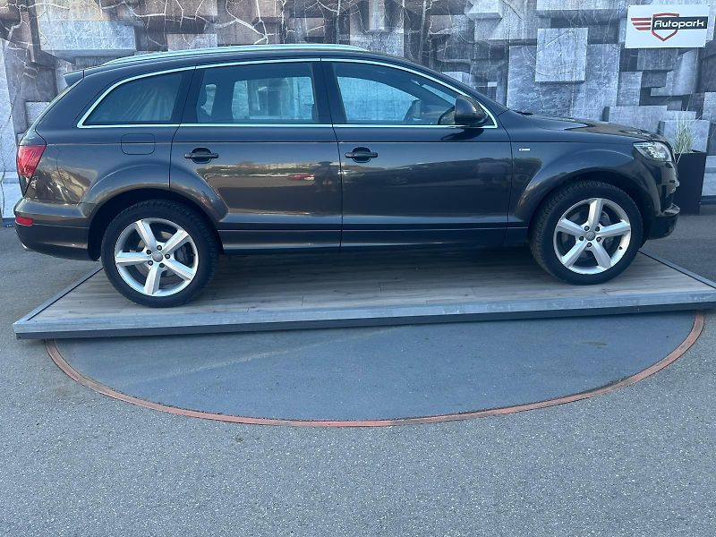 Audi Q7 (2014) 3.0TDi, 180KW, S-LINE, VZDUCH - fotka 5 z 27