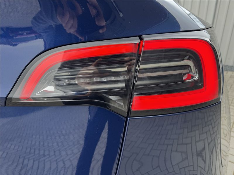 Tesla Model Y 0,0 Long Range 1.maj. původ ČR - fotka 17 z 50