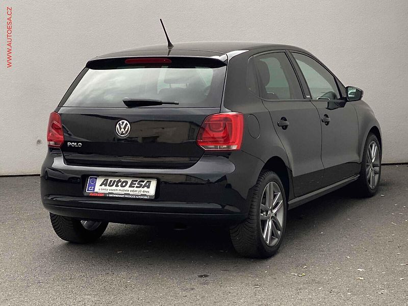 Volkswagen Polo (2011) 1.2 HTP, Style, +kola - fotka 4 z 16