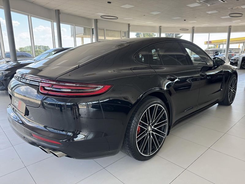 Porsche Panamera 4S 324kW*Chrono*REZERVACE! - fotka 5 z 39