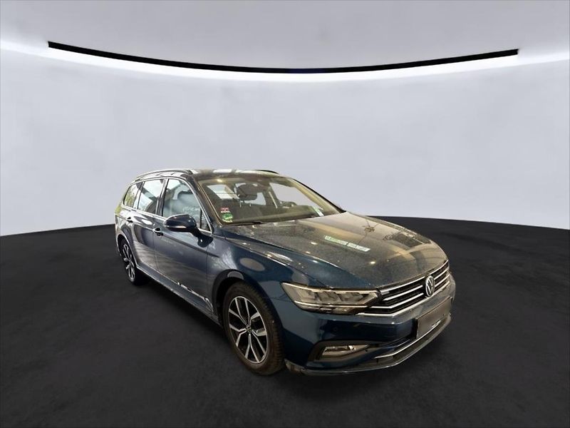 Volkswagen Passat 2,0 TAŽNÉ,EL.SEDADLA,KAMERA - fotka 2 z 8