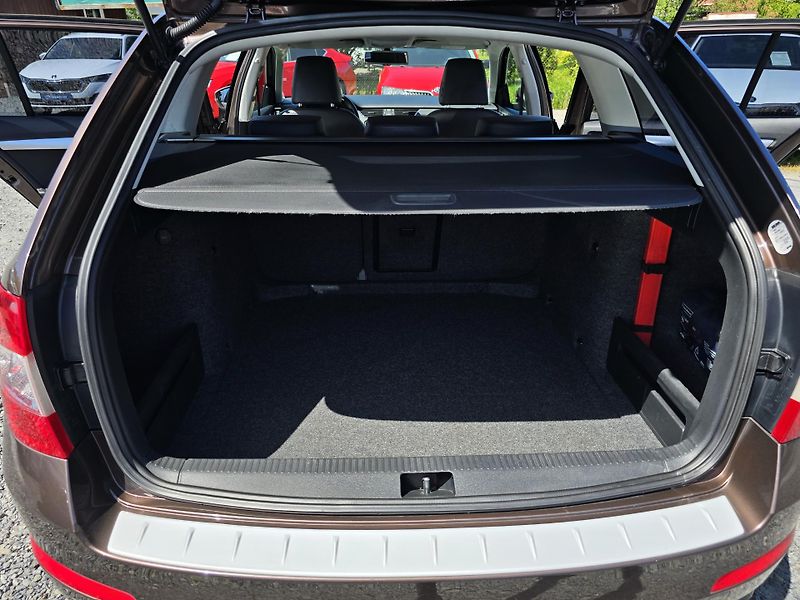 Škoda Octavia 1.4TSI ELEGANCE 1Majitel - fotka 15 z 20