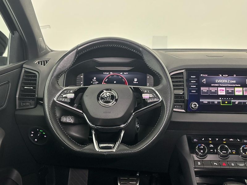Škoda Karoq Sportline DSG - fotka 18 z 26