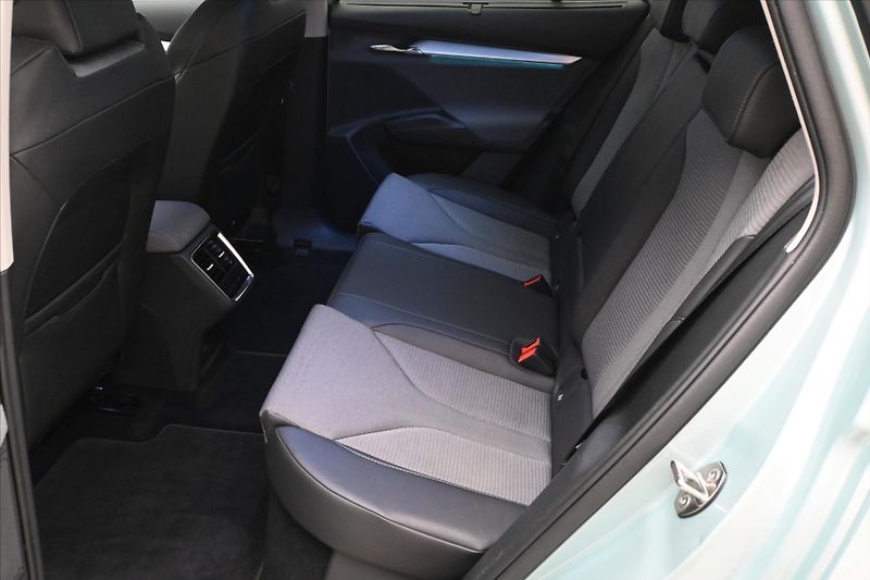 Škoda Enyaq iV 60 132 kW 58kWh SoH 87% Zár - fotka 14 z 31