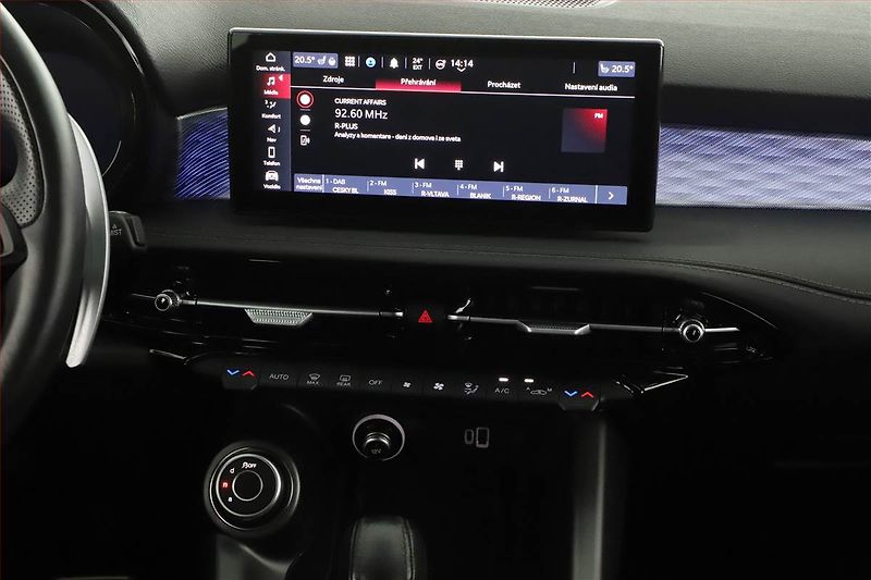 Alfa Romeo Tonale (2022) 1.5T 48V MHEV - fotka 13 z 17