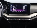 Škoda Octavia (2023) Ambition 1.5 TSI, Tempomat - náhled 10