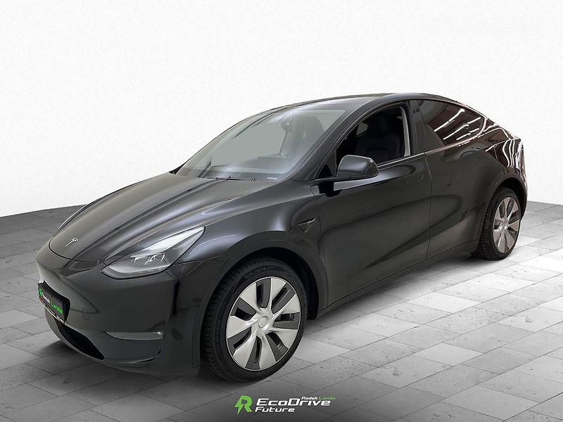 Tesla Model Y (2023) Berlín – 79 kWh – 35 883 km - fotka 4 z 12