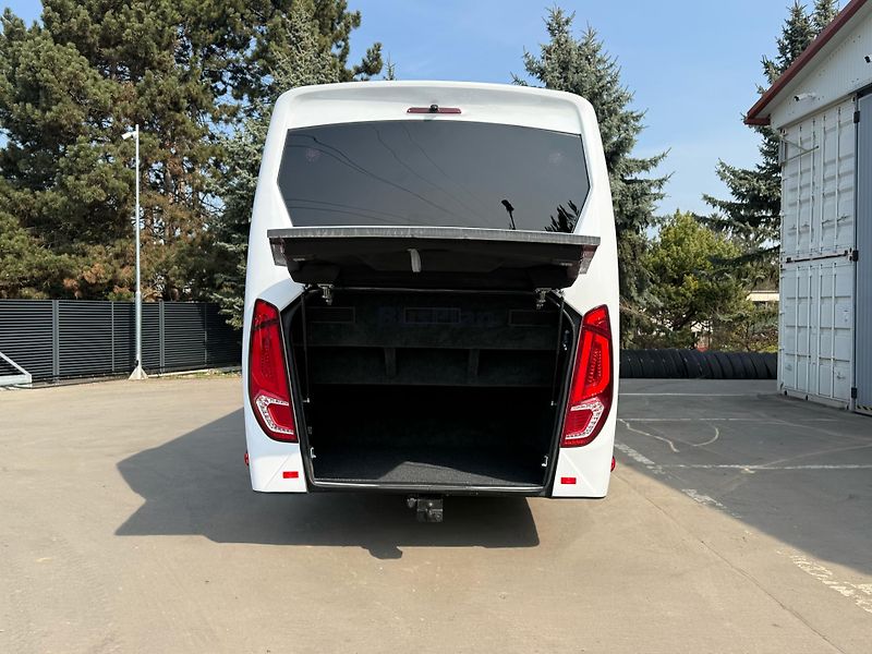 Iveco (2026) Daily Tourer- 3.537.900+DPH - fotka 9 z 21