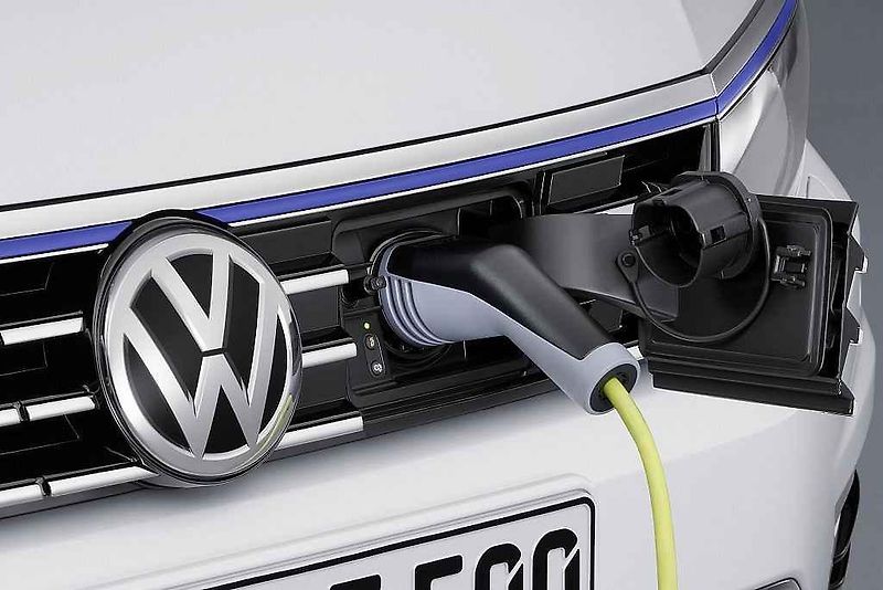 Volkswagen Passat GTE.