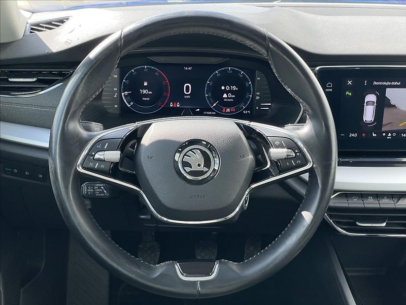 Škoda Octavia 2,0 TDI Combi Style Plus ACC - fotka 8 z 23