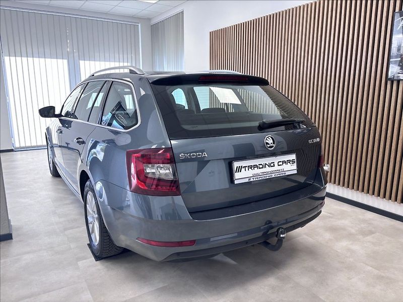Škoda Octavia TDI ELEGANCE - fotka 4 z 26