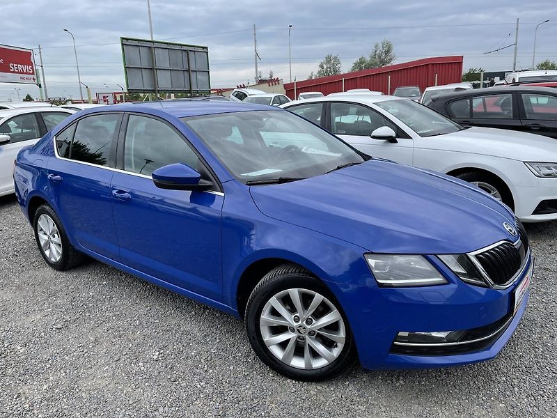 Škoda Octavia 1.6 TDi 85kW Dsg STYLE+ DPH ČR - fotka 4 z 39