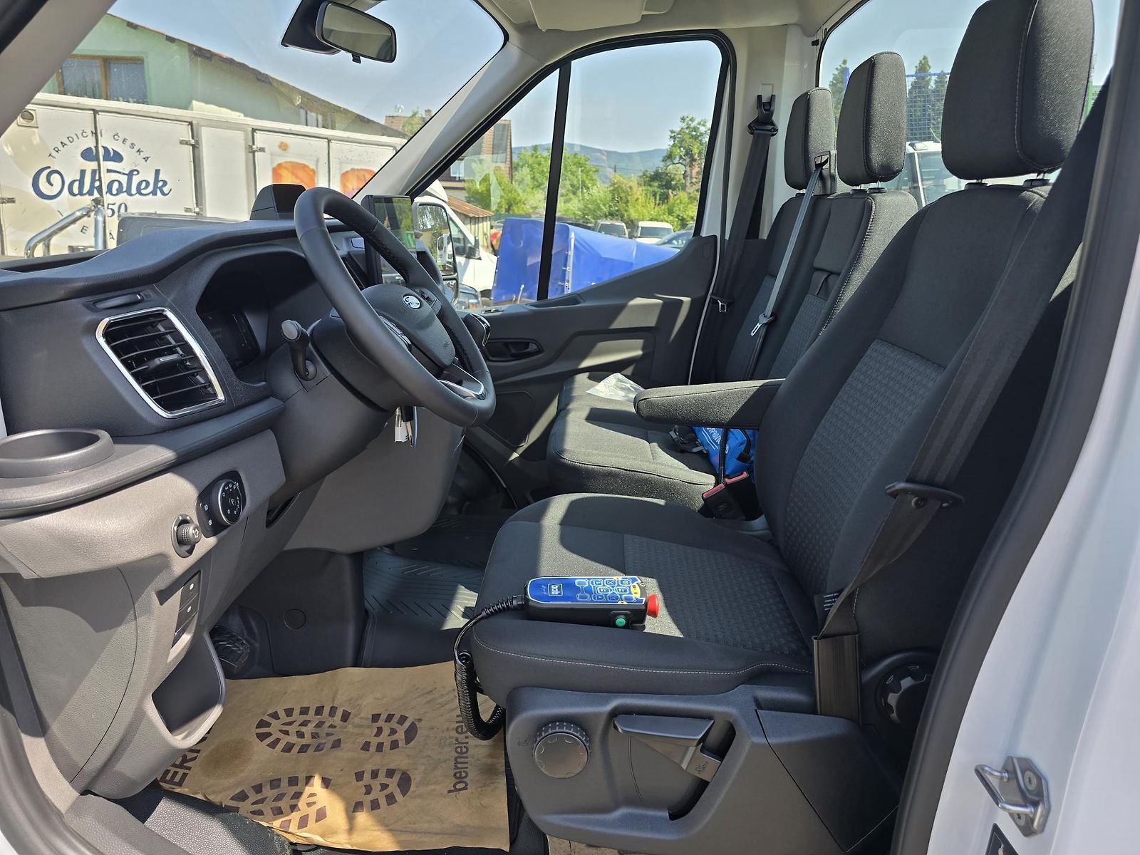 Ford Transit 4x4 HÁKOVÝ NOSIČ — foto 7