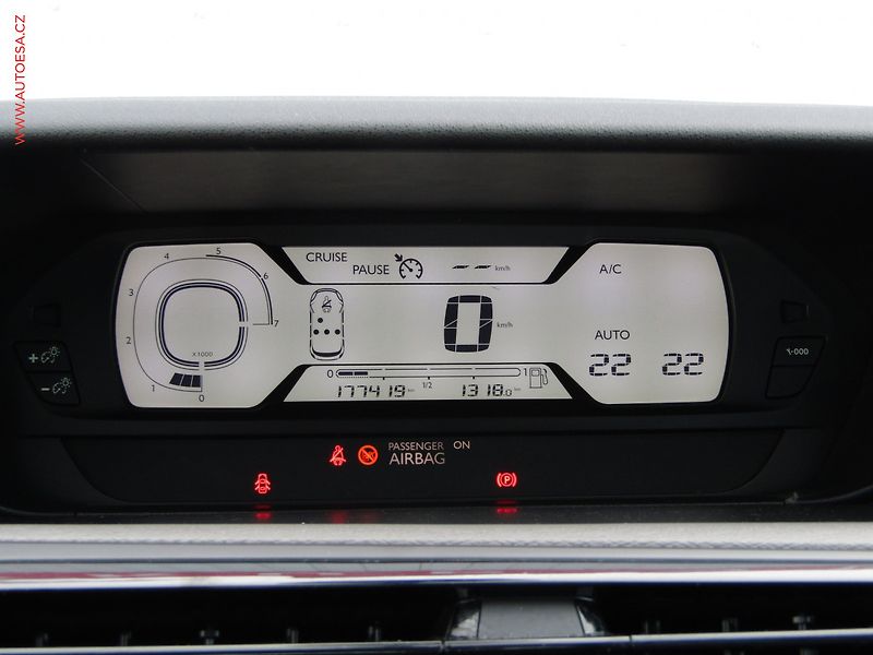 Citroën C4 Picasso (2013) 1.6 HDi, AC, navi, park.asist - fotka 18 z 20