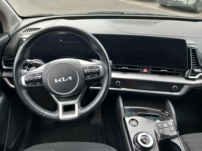Kia Sportage (2024) 1,6 T-GDi GPF HEV 4x4 6AT TOP - fotka 5 z 7