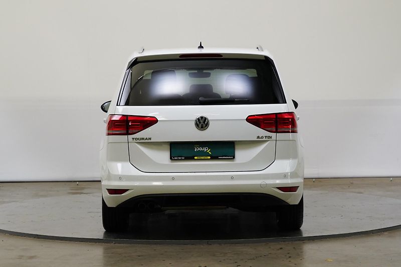 Volkswagen Touran - fotka 6 z 26