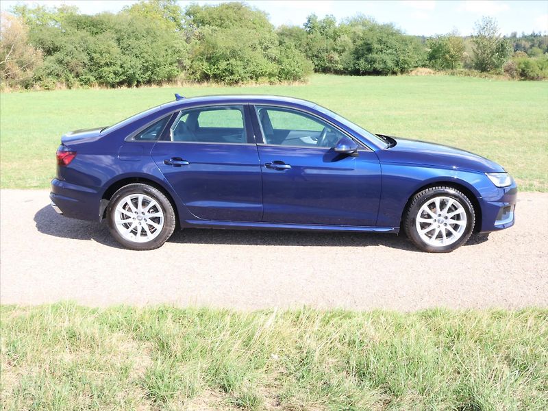 Audi A4 2,0 35 TDI CZ Advanced DPH - fotka 8 z 25