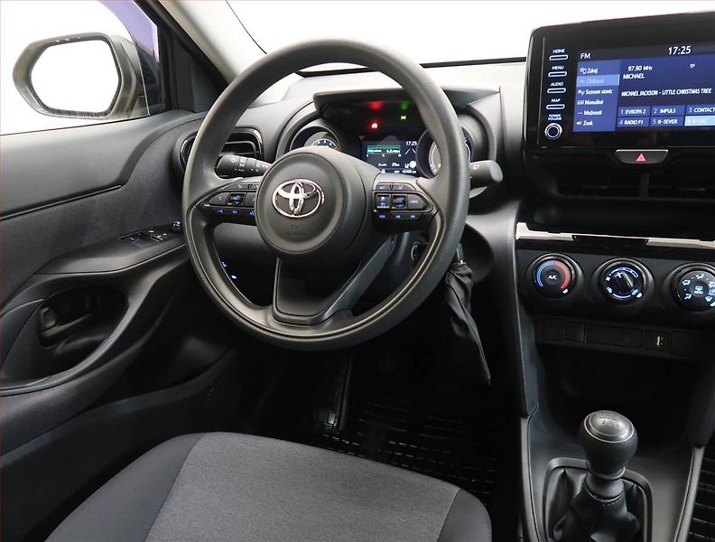 Toyota Yaris Cross (2023) 1.5 VVT-i - fotka 7 z 14