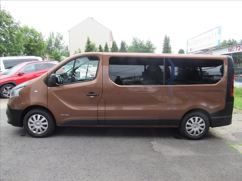 Renault Trafic 1,6 dCi 125 8 míst - fotka 7 z 27